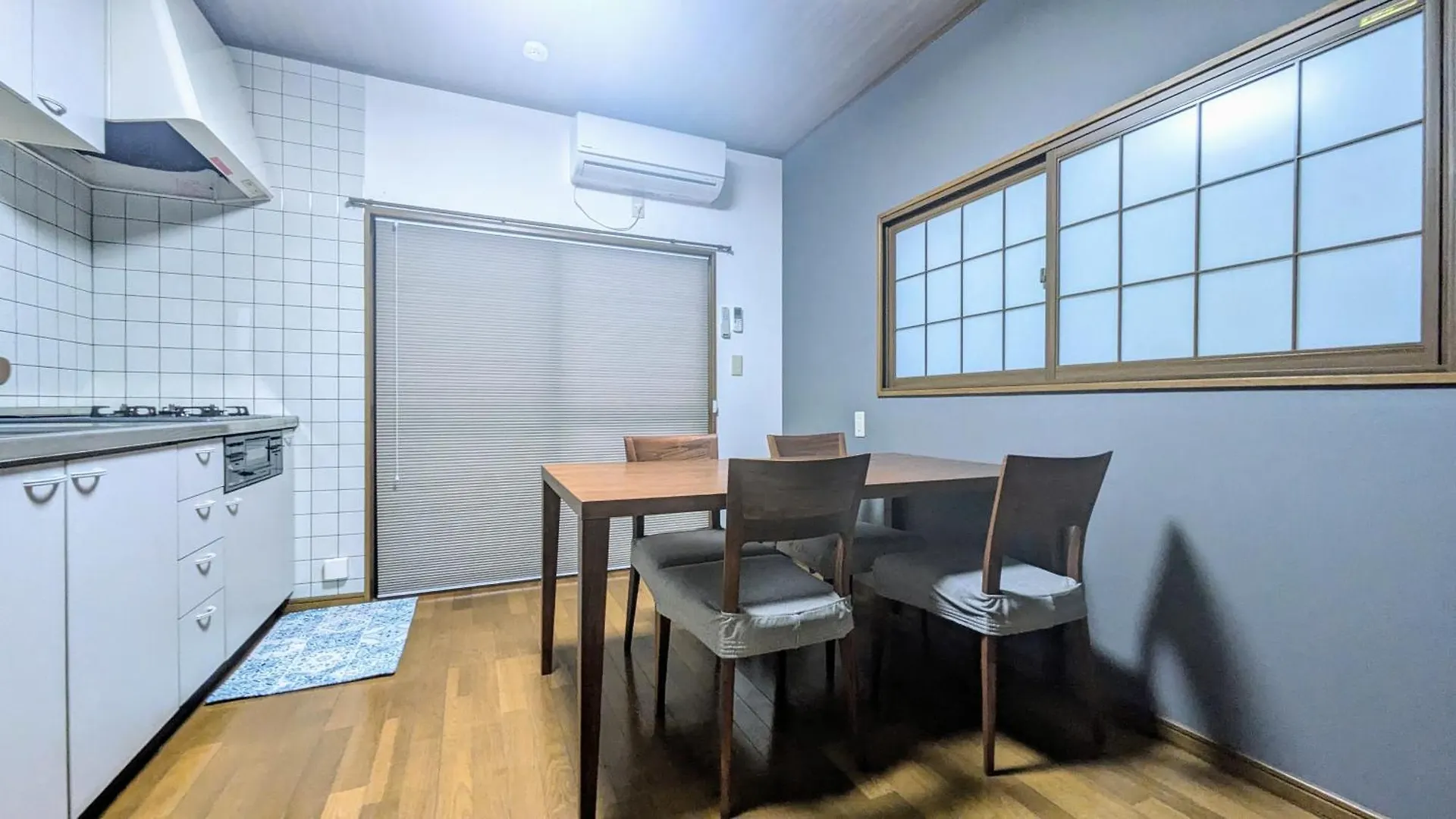 Aoto Kachofugetsu Apartment Tokyo