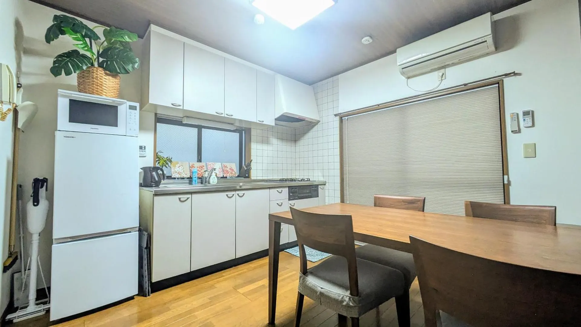 Aoto Kachofugetsu Apartment Tokyo Japan